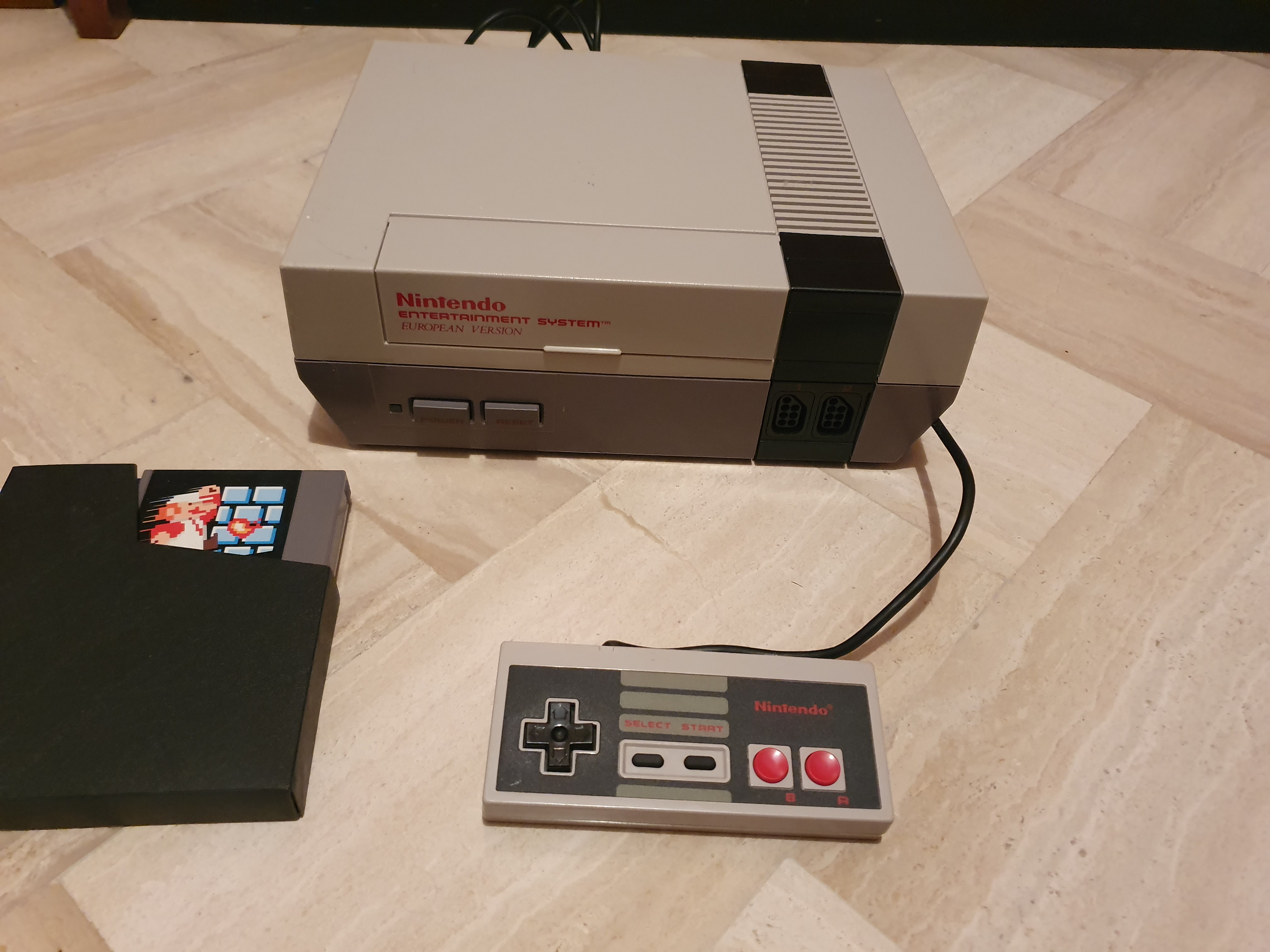 Nintendo Entertainment System (NES)